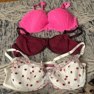 🩷 Adore Me 🍓 Victoria’s Secret 🩷 LOT BUNDLE 38/42D PARADE sexy lace push up bra